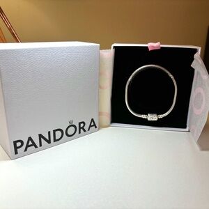 Star Wars Pandora Bracelet - Barrel Clasp - Lightly Used - Size 6.7 (Size 17)